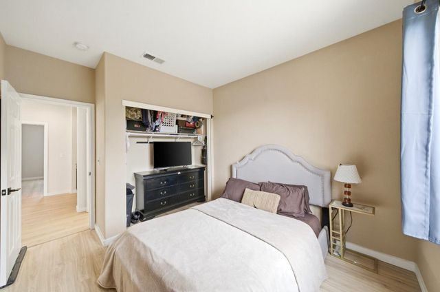 3823 Broadland St, Sacramento, CA 95834