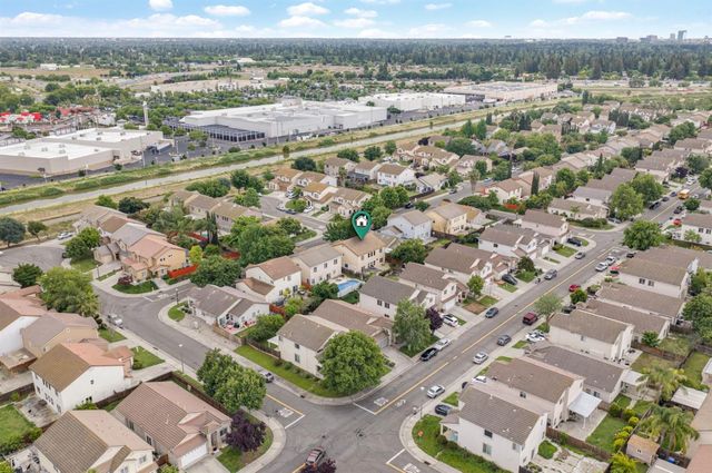 3823 Broadland St, Sacramento, CA 95834