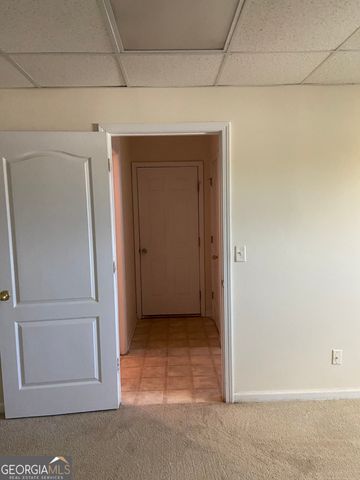 6995 Pine Shadow Way, Winston, GA 30187