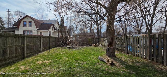1122 Prospect Street, Lansing, MI 48912