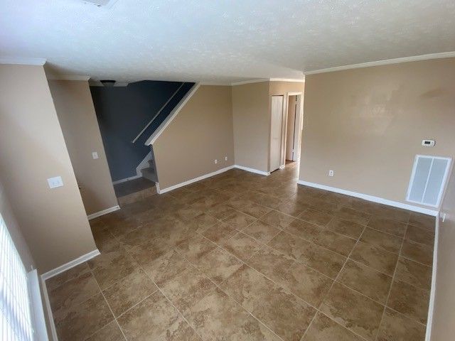 102 Waterview Dr, Hendersonville, TN 37075