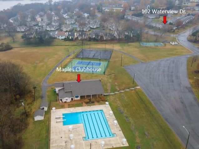102 Waterview Dr, Hendersonville, TN 37075