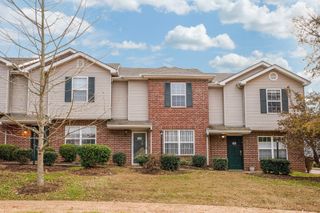102 Waterview Dr, Hendersonville, TN 37075