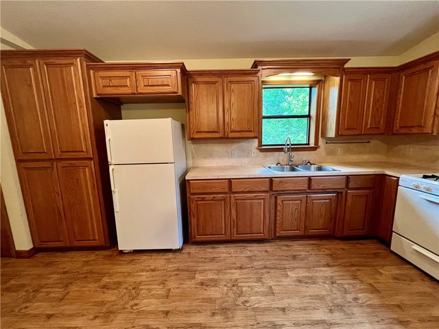 5454 Highway 21, Clarksville, AR 72830