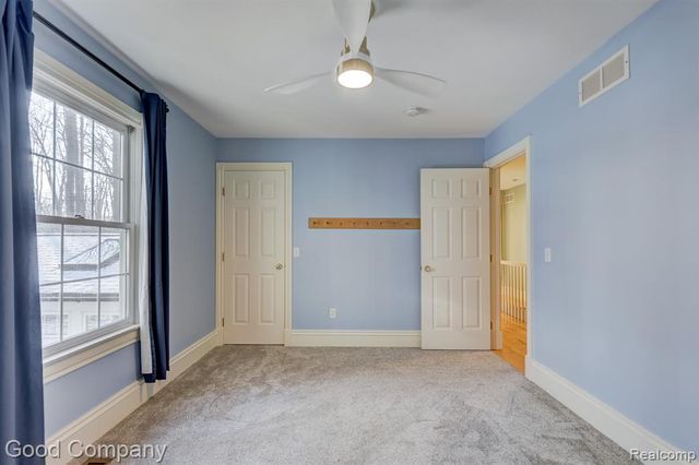 2190 Mac Farm Circle, Milford, MI 48380