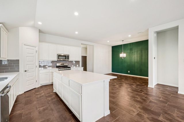 1012 Zacarias DR, Leander, TX 78641