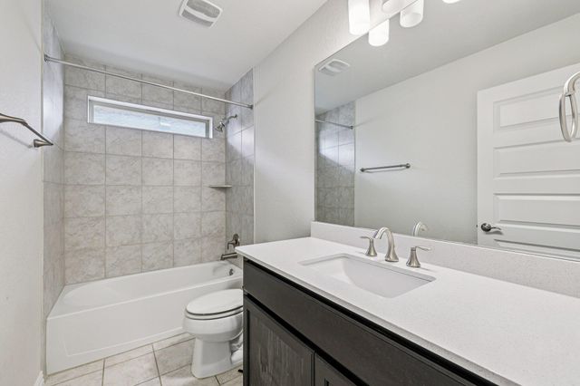 1012 Zacarias DR, Leander, TX 78641