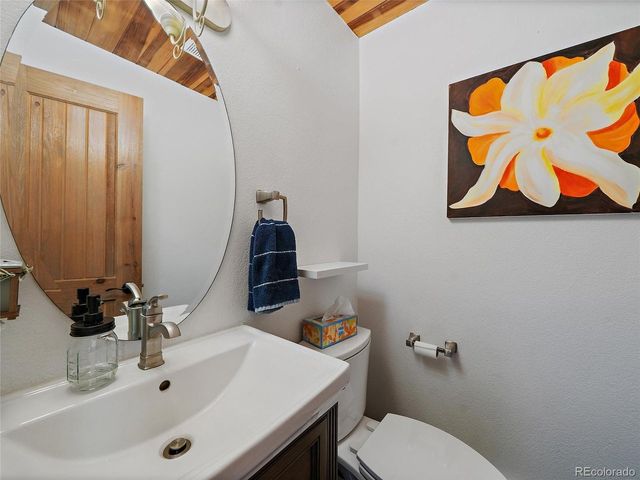 36 S Mt Vernon Country Club Rd, Golden, CO 80401