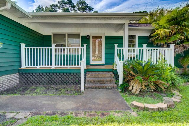 138 University Dr., Conway, SC 29526