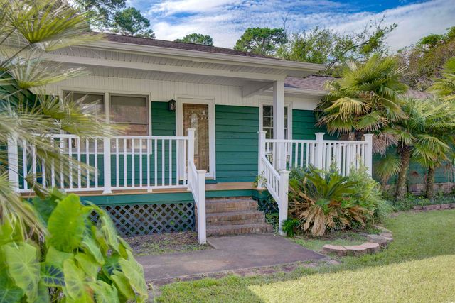 138 University Dr., Conway, SC 29526