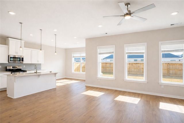 6005 SW Desert Avenue, Bentonville, AR 72713