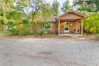 228 E Juniper Lane, Mustang, OK 73064
