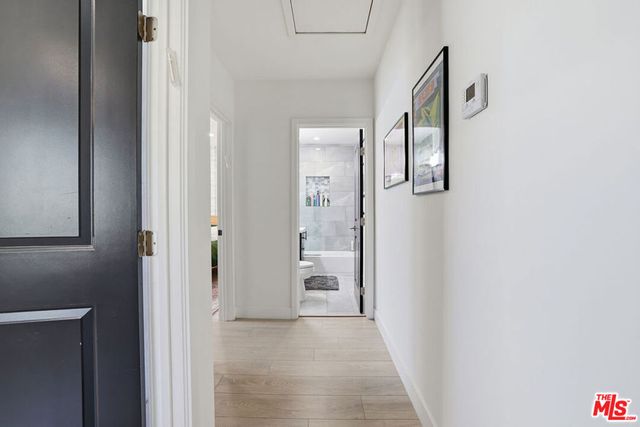 17460 Cohasset Street, Van Nuys, CA 91406