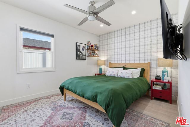 17460 Cohasset Street, Van Nuys, CA 91406