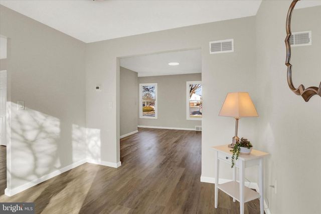 627 ALLENVIEW DRIVE, Mechanicsburg, PA 17055