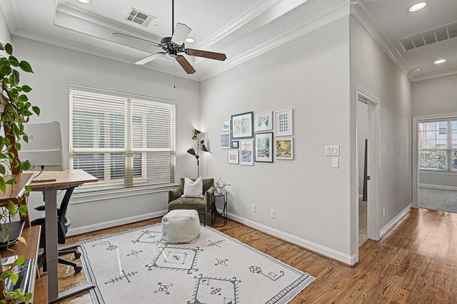 1005 W 24th Street, Houston, TX 77008