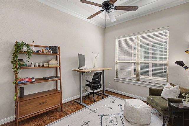 1005 W 24th Street, Houston, TX 77008
