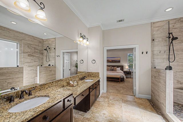 1005 W 24th Street, Houston, TX 77008