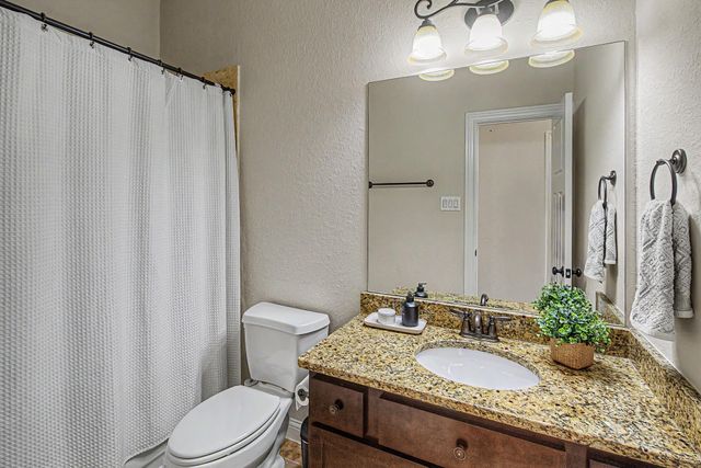 1005 W 24th Street, Houston, TX 77008