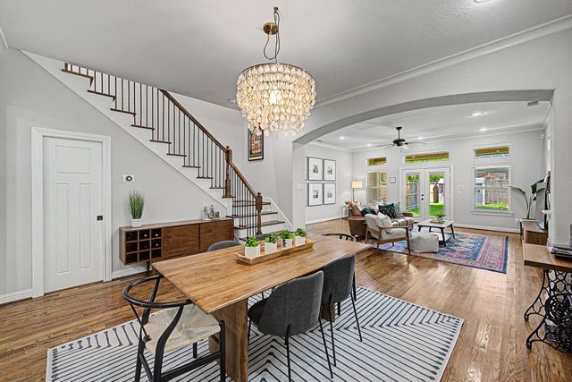 1005 W 24th Street, Houston, TX 77008