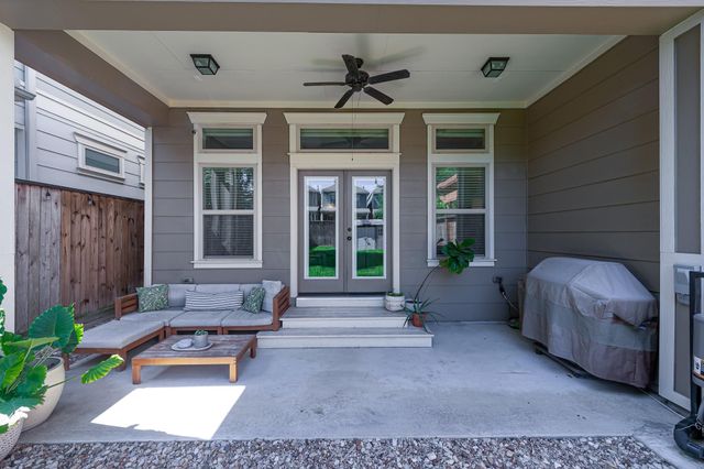 1005 W 24th Street, Houston, TX 77008