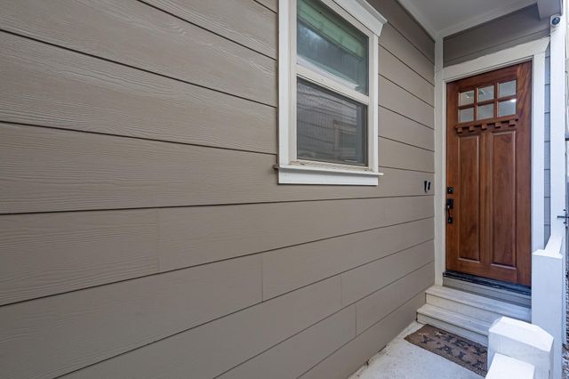 1005 W 24th Street, Houston, TX 77008