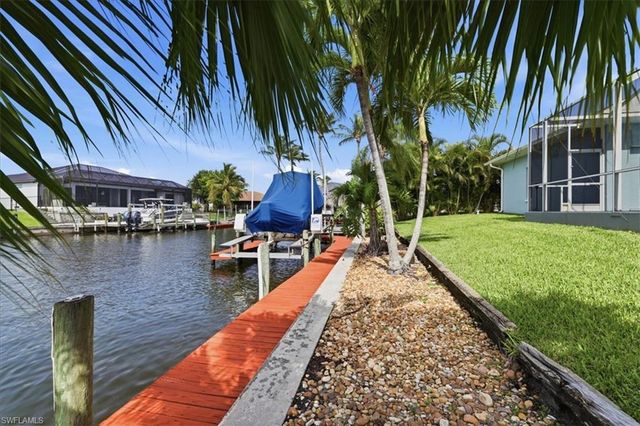 2910 37th TER, Cape Coral, FL 33914