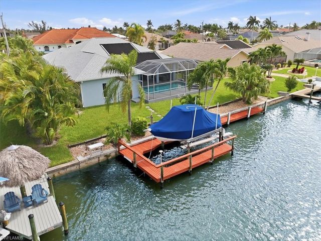 2910 37th TER, Cape Coral, FL 33914