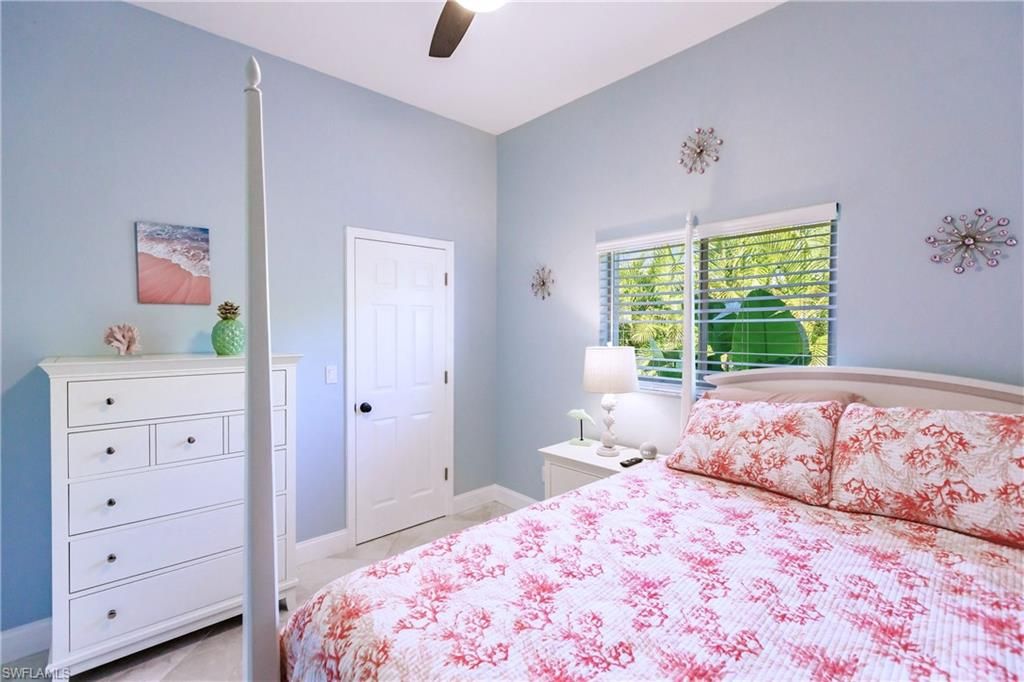 Image 18 of property listing at 2910 37th TER, Cape Coral, FL 33914