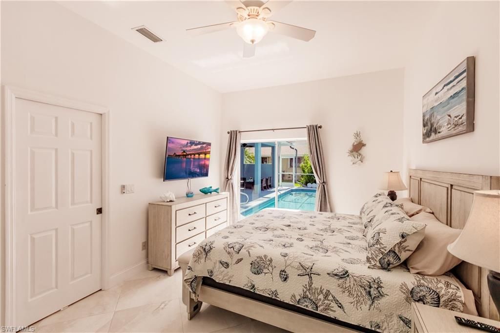 Image 22 of property listing at 2910 37th TER, Cape Coral, FL 33914