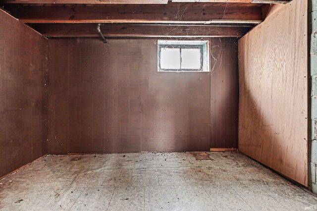 3110 Burr Oak Avenue, Elkhart, IN 46517