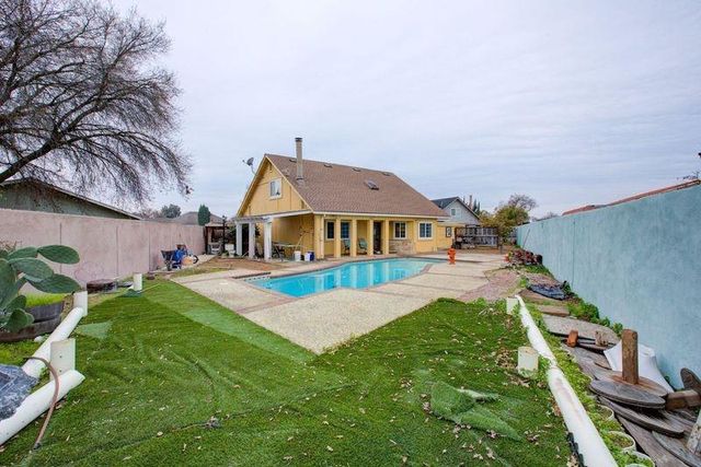 1112 Fruitridge Ct, Modesto, CA 95351
