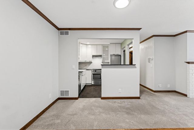 1720 3rd Avenue S 205, Minneapolis, MN 55404