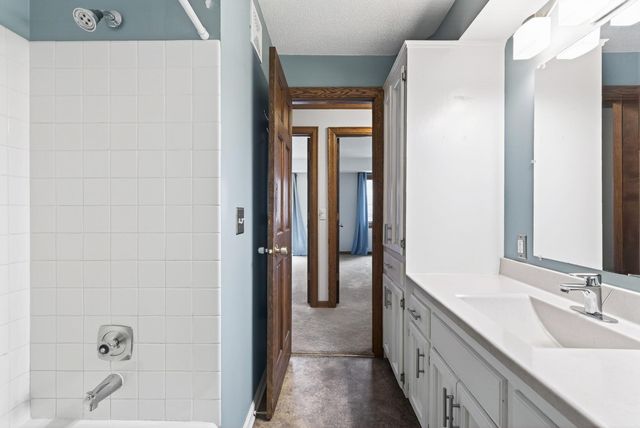 1720 3rd Avenue S 205, Minneapolis, MN 55404