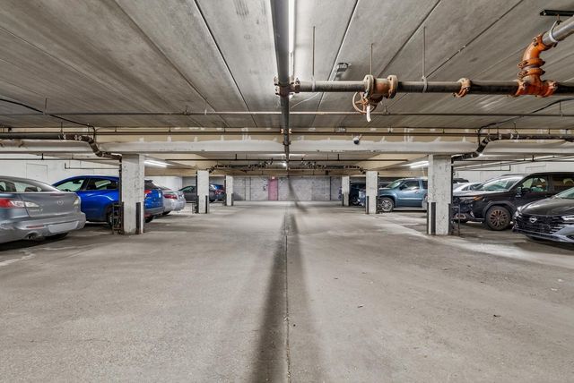 1720 3rd Avenue S 205, Minneapolis, MN 55404