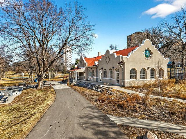 1720 3rd Avenue S 205, Minneapolis, MN 55404