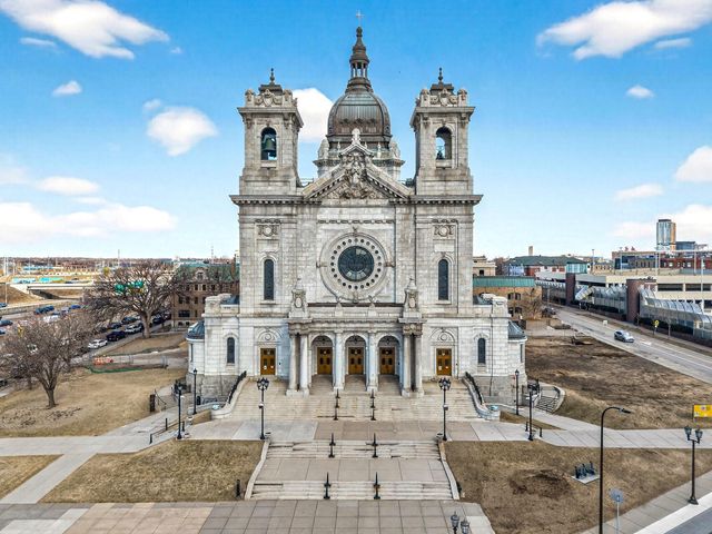 1720 3rd Avenue S 205, Minneapolis, MN 55404