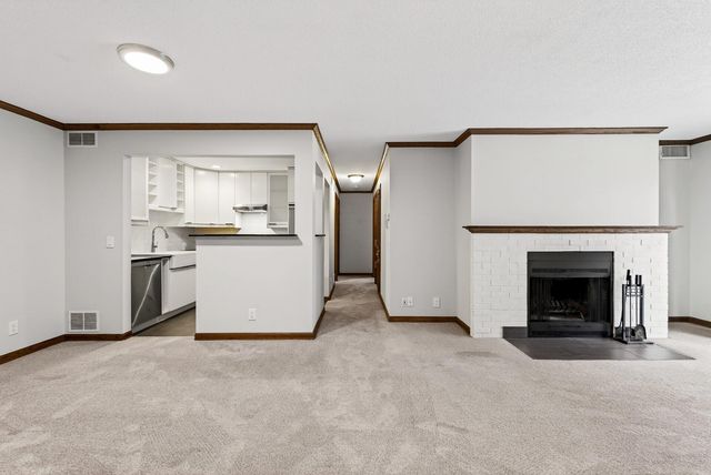 1720 3rd Avenue S 205, Minneapolis, MN 55404