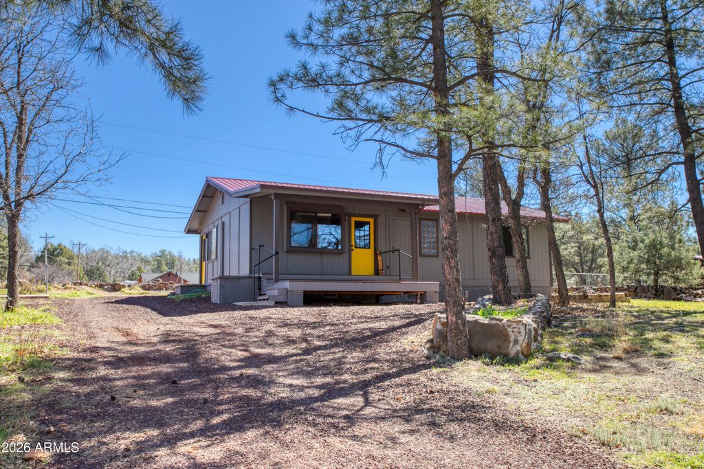 Image 1 of property listing at 2547 PIMA Way, Lakeside, AZ 85929