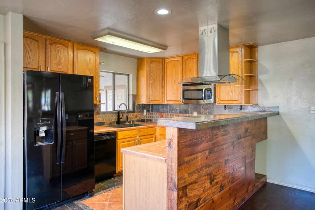Image 5 of property listing at 2547 PIMA Way, Lakeside, AZ 85929