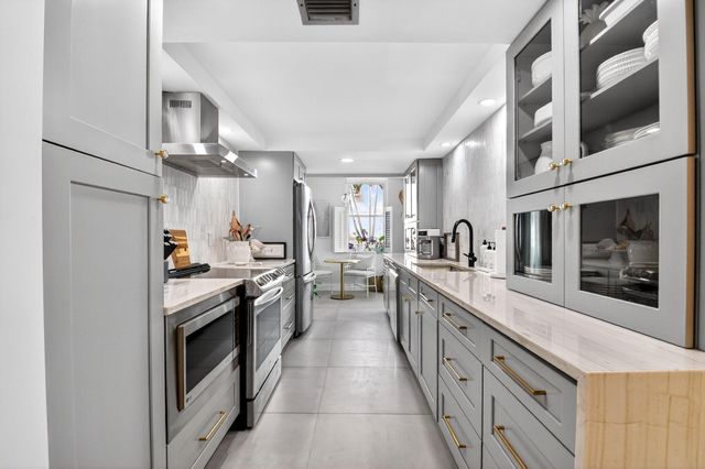 3456 S Ocean Boulevard 105, Palm Beach, FL 33480