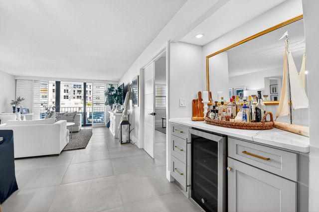 3456 S Ocean Boulevard 105, Palm Beach, FL 33480