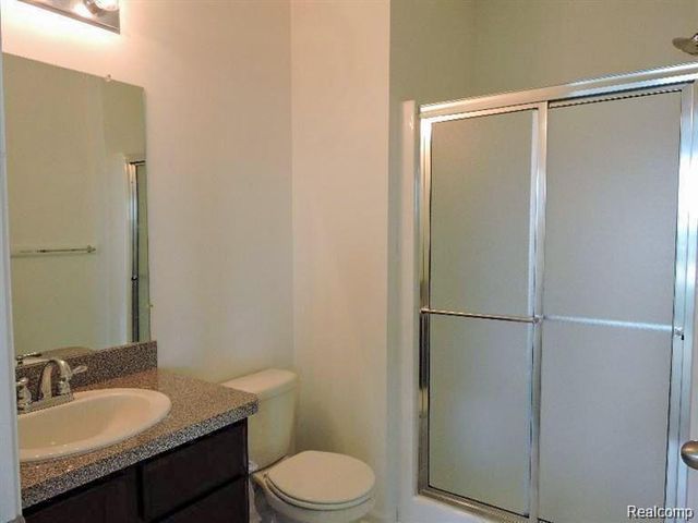 1074 W Summerfield Glen Circle, Ann Arbor, MI 48103