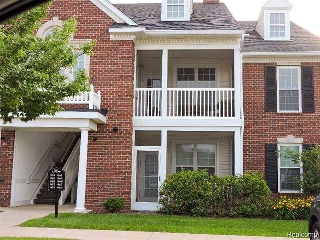 1074 W Summerfield Glen Circle, Ann Arbor, MI 48103