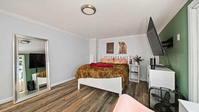 1297 Crossbrook Boulevard, Galloway, OH 43119