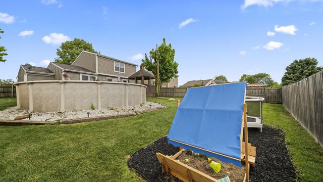 1297 Crossbrook Boulevard, Galloway, OH 43119