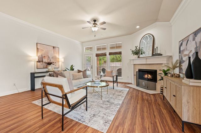 7613 Woodhaven Drive, North Richland Hills, TX 76182