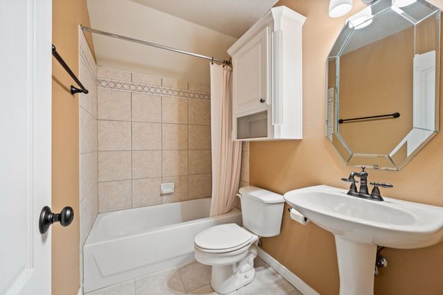 7613 Woodhaven Drive, North Richland Hills, TX 76182