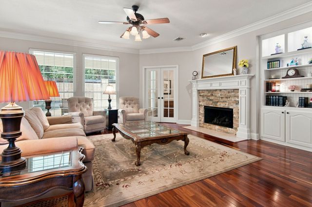 8321 Brandonwood Drive, North Richland Hills, TX 76182