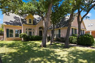 8321 Brandonwood Drive, North Richland Hills, TX 76182